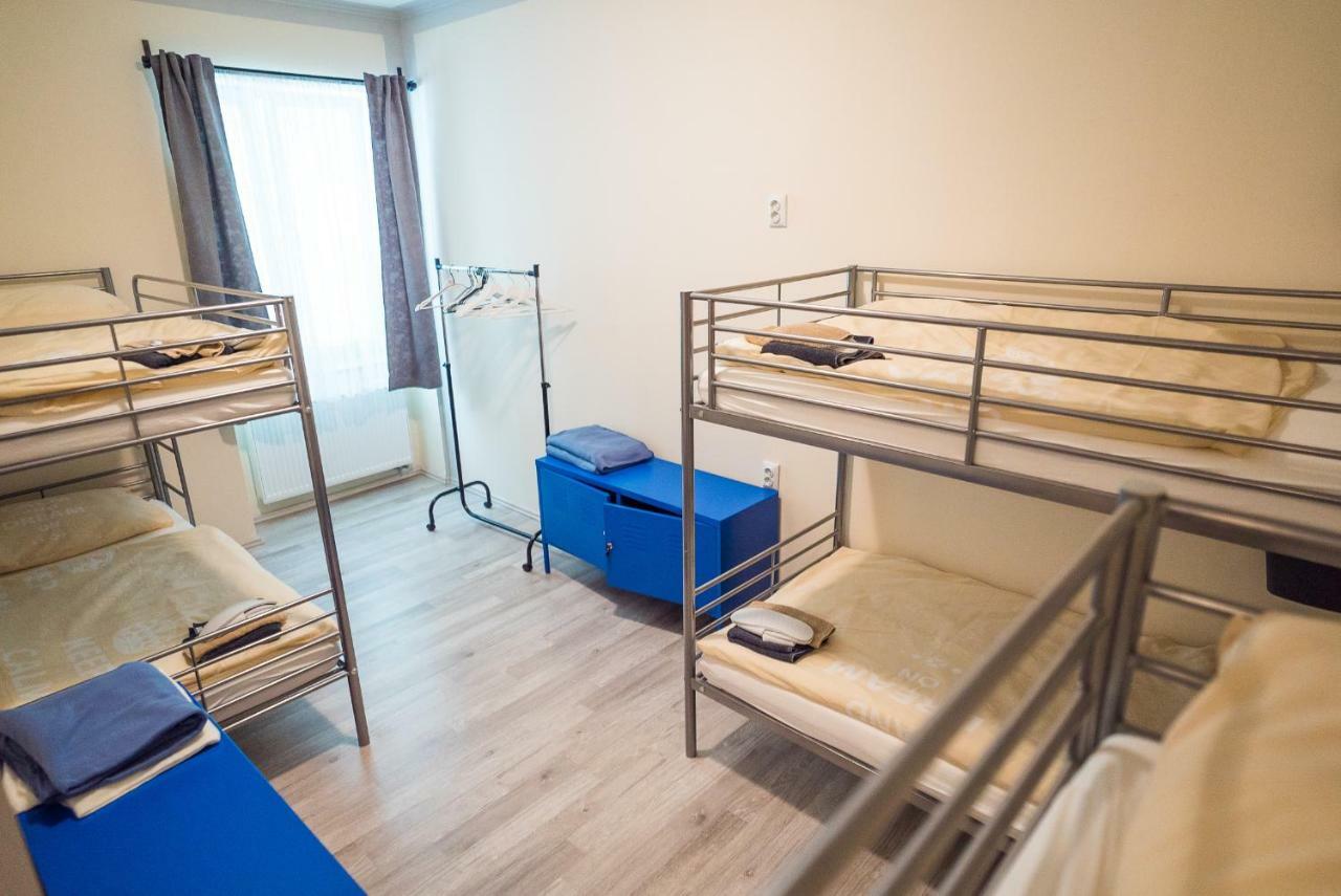 Boutique Hostel Kings N' Queens ซาเกร็บ ภายนอก รูปภาพ